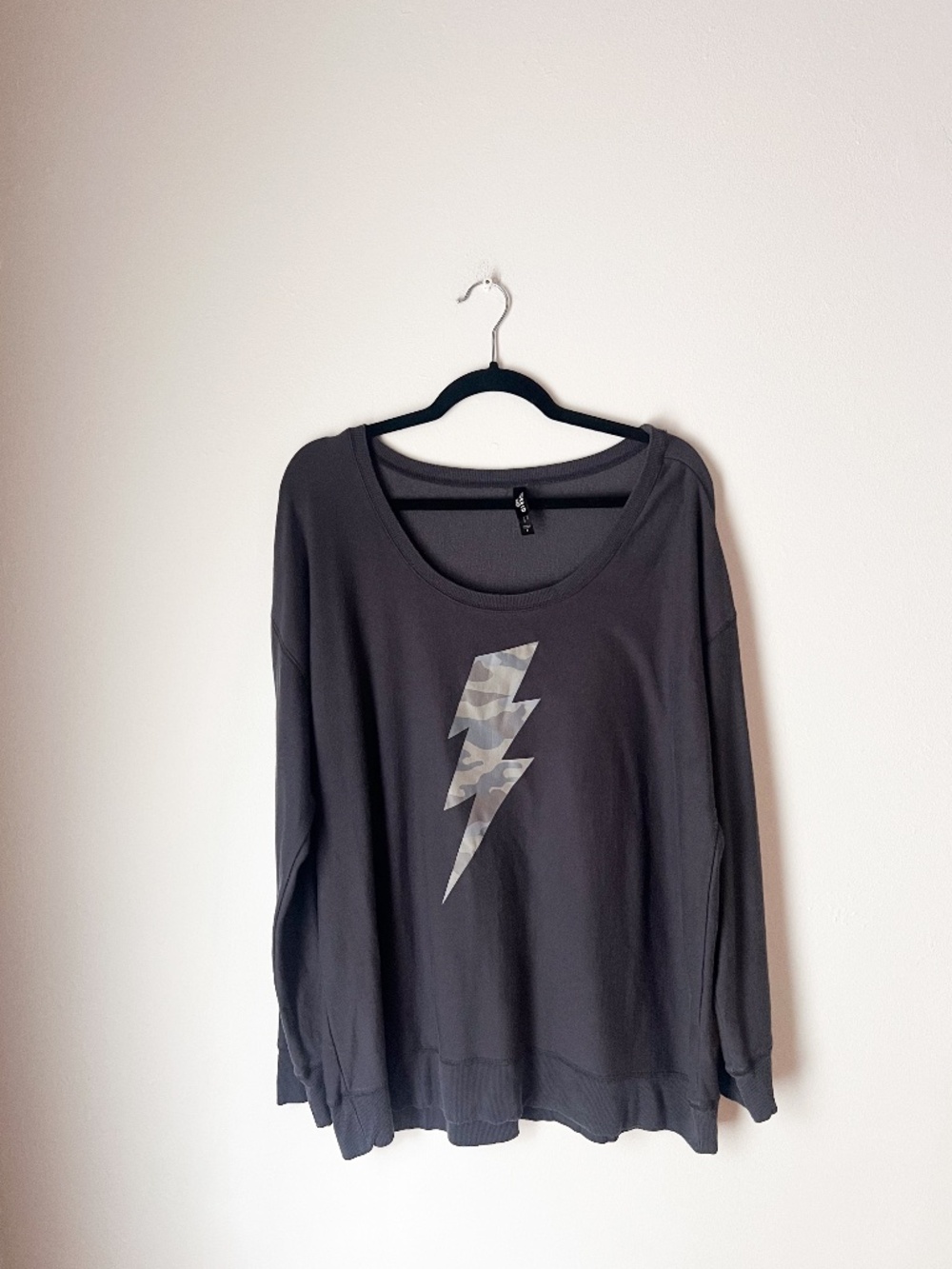 Torrid Sleep Gray Camo Lightning Bolt Pullover Sweatshirt Size 1 (1X) Oversized